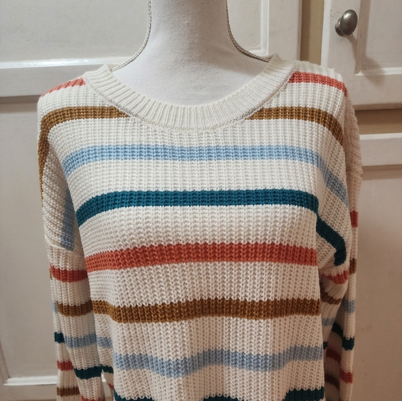 SO Women's Stripped Long-sleeved Sweater - Picture 5 of 14